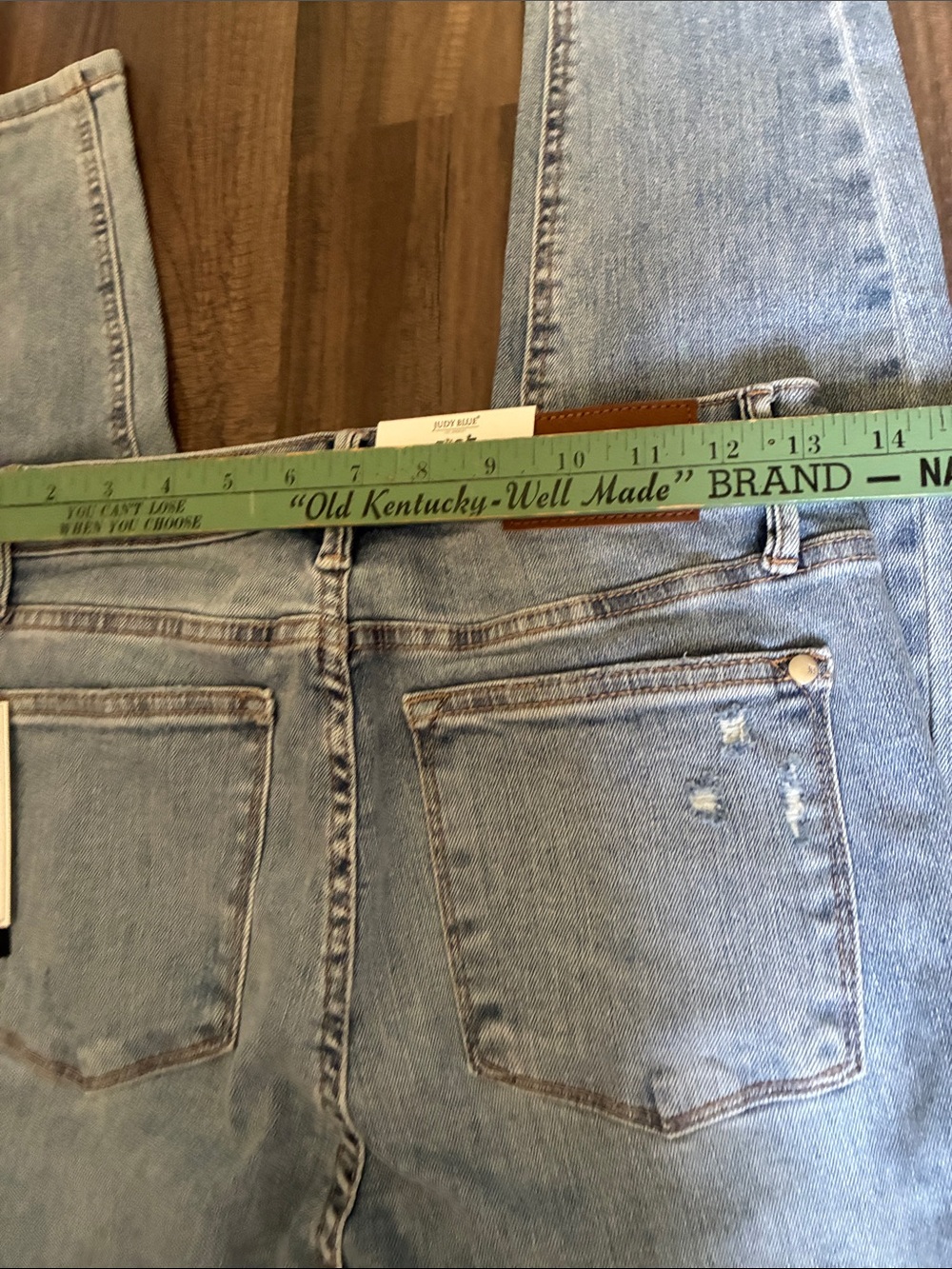 Judy Blue Light Wash Mid-Rise Destroyed Skinny Jeans- NWT- Size 5/27 - Picture 12 of 15